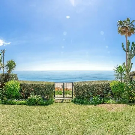 Beachfront Golden Mile Ferienhaus Marbella