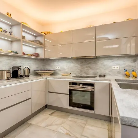 Beachfront Golden Mile