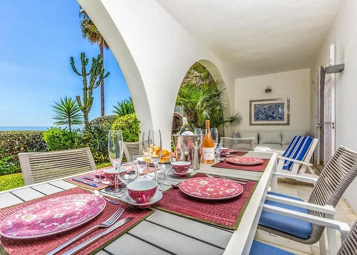 Semesterbostad Beachfront Golden Mile