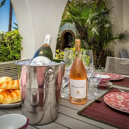 Beachfront Golden Mile